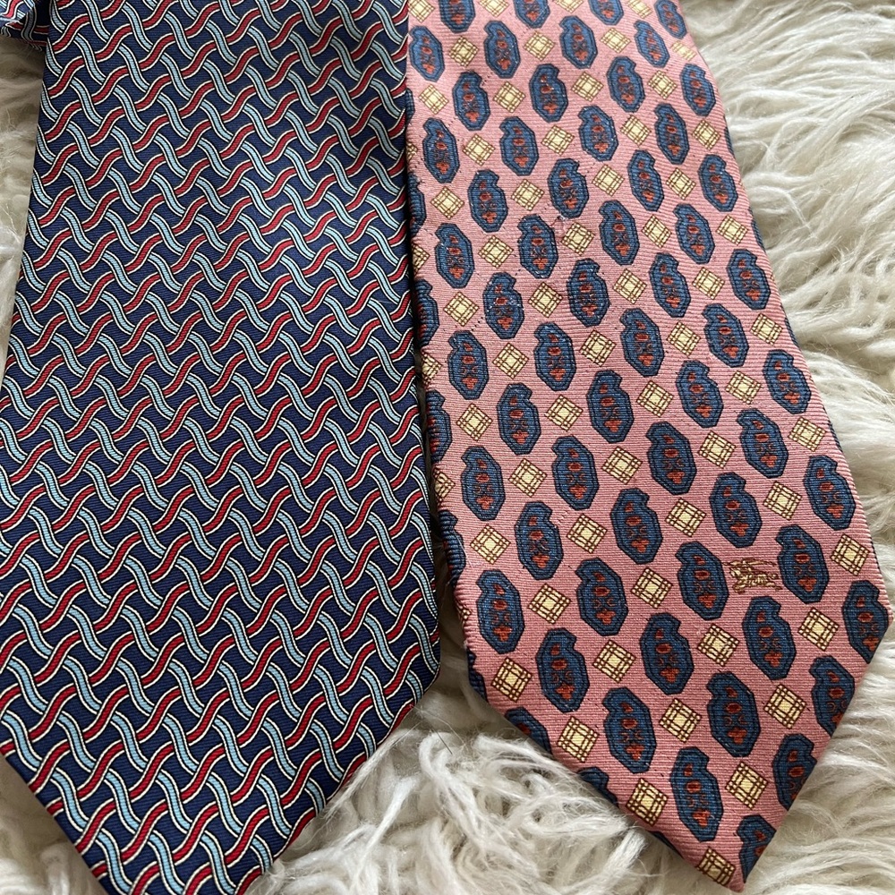 Vintage Burberry Silk Tie Bundle Set of 2 Pink Crest & Red White Blue Woven - Picture 5 of 5